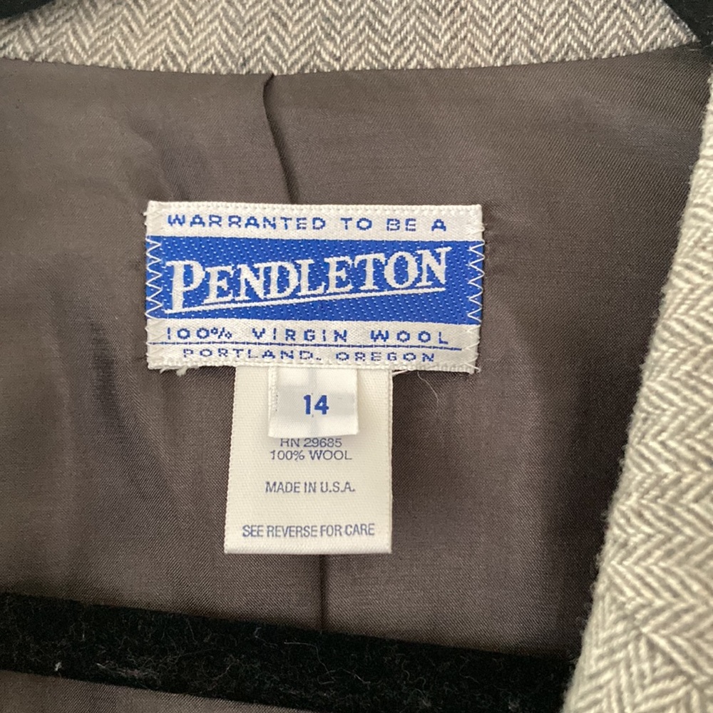 Classic Pendleton Gray Wool Blazer - Euc - image 2